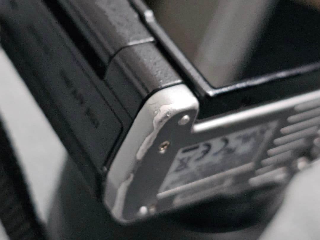 OLYMPUS OM-D E-M5 Mark II 本体 + 14-150mm