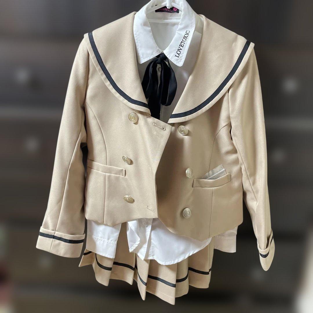 Lovetoxic 卒業式 制服 150センチ ベージュ