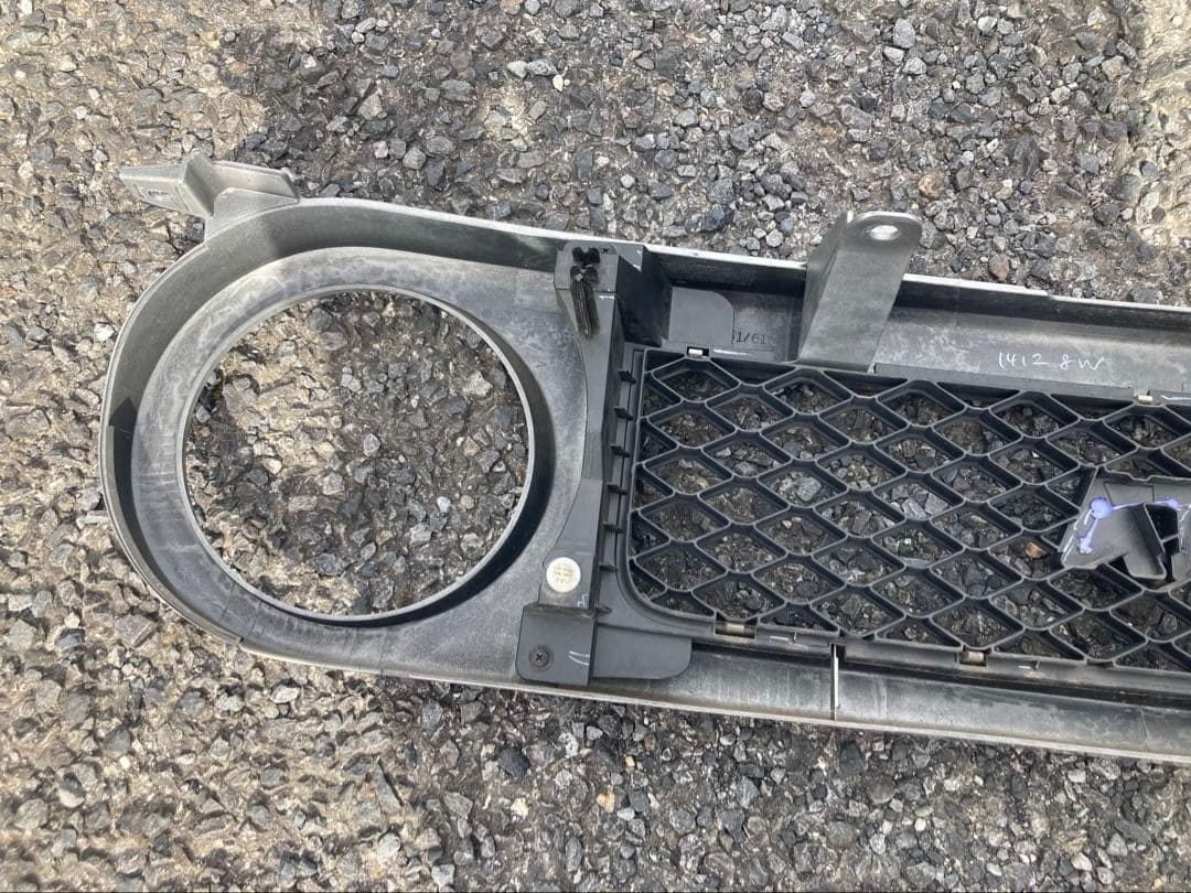 TOYOTA FJクルーザー　フロントグリル