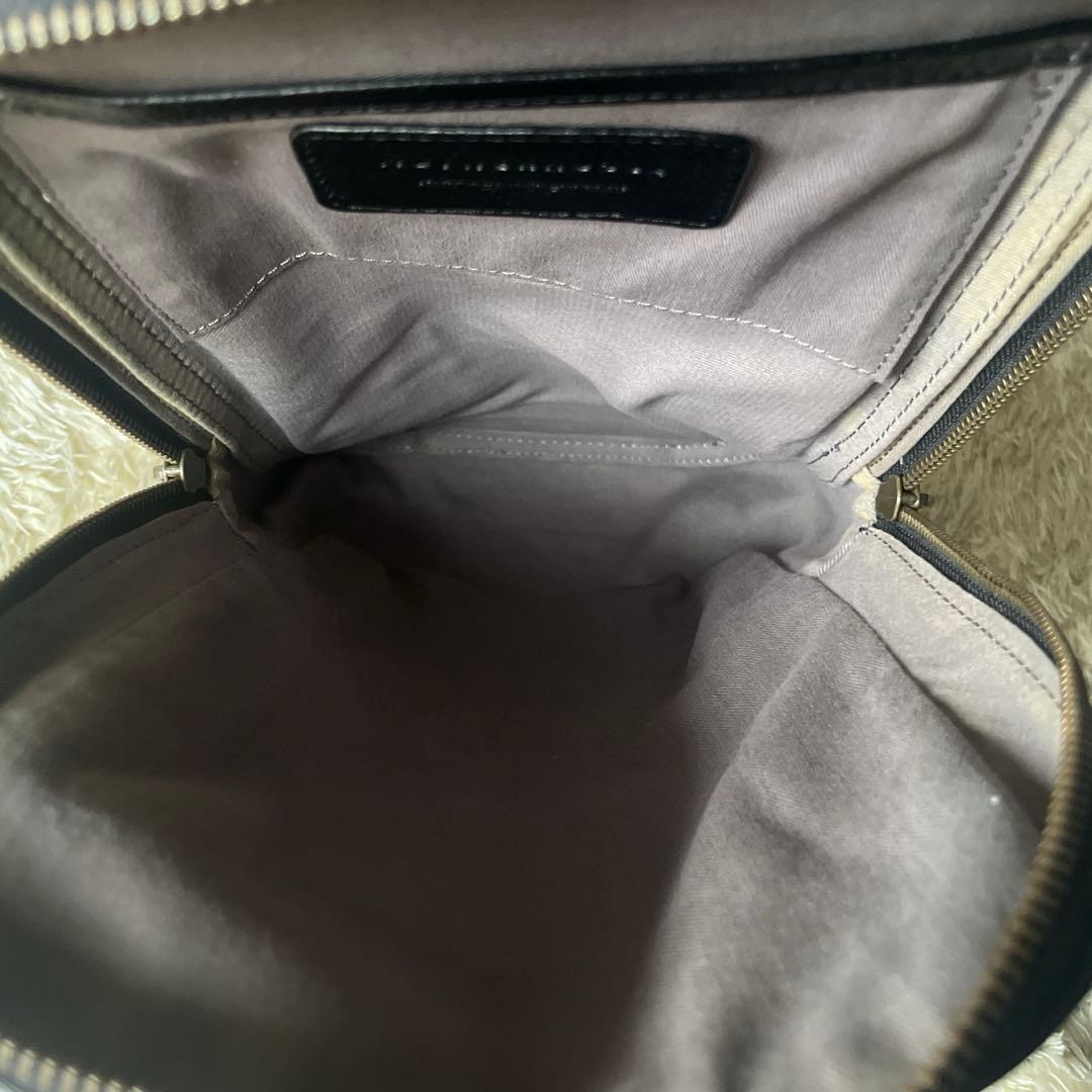 極美品　マザーハウス　カゼマトウ　 クロスバッグ レザー ボディバッグ シボ革