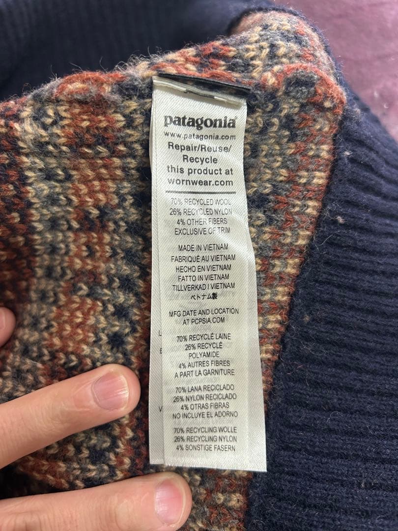 patagonia リサイクルウールセーター