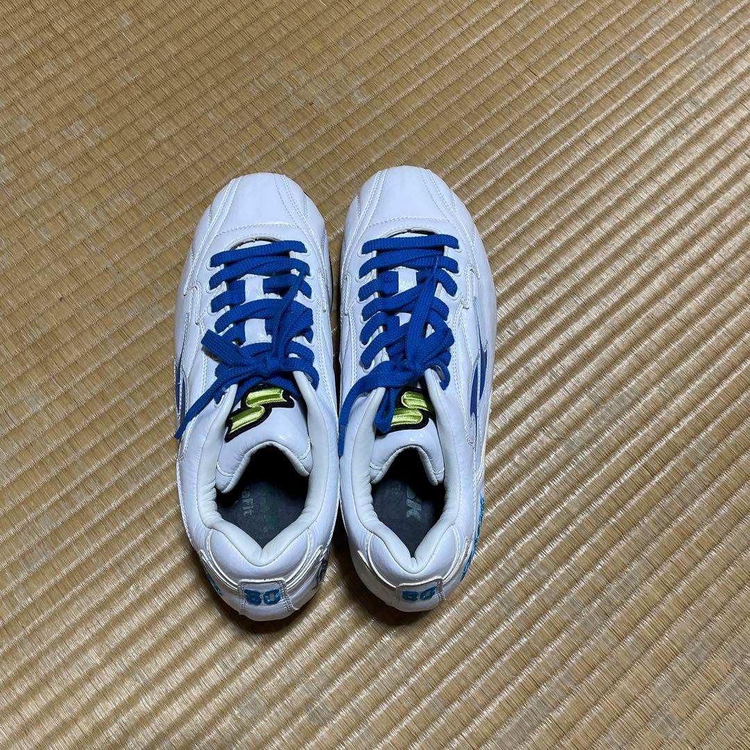 西武ライオンズ中村剛也選手サイン入りシューズ