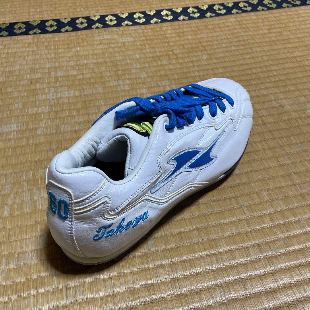 西武ライオンズ中村剛也選手サイン入りシューズ