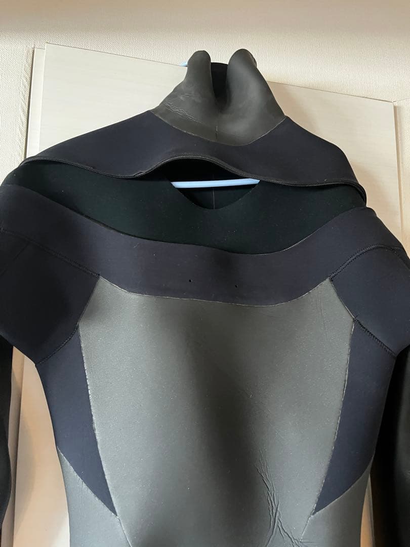 サーフィン　セミドライ　5mm3mm使用回数2回