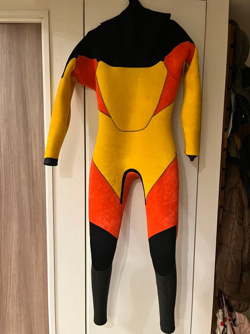 サーフィン　セミドライ　5mm3mm使用回数2回