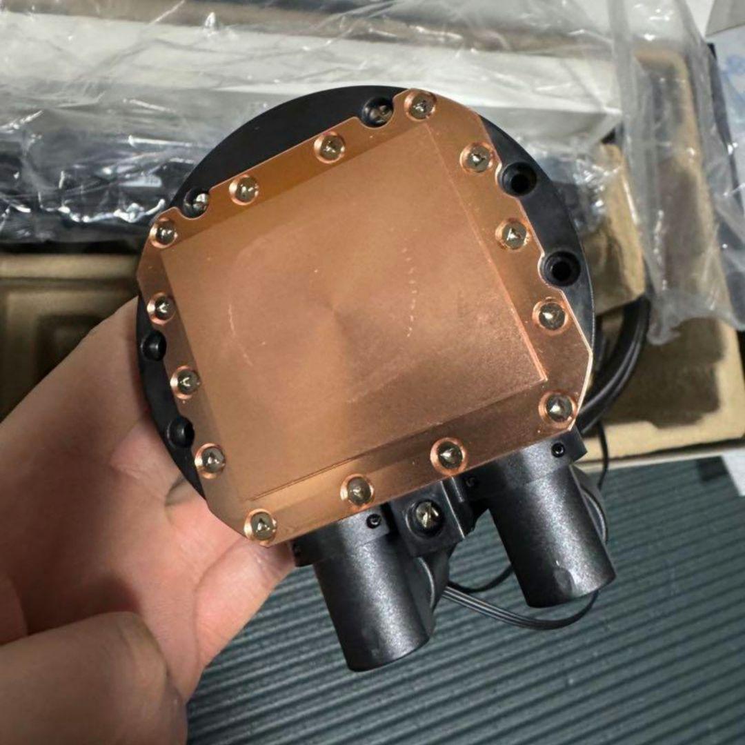 MSI MAG CORELIQUID E360 簡易水冷CPUクーラー