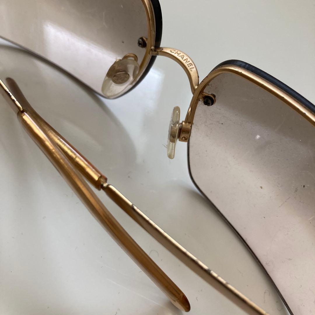 セールChanel ゴールド ラインストーン付　ブラウン スクエアサングラス