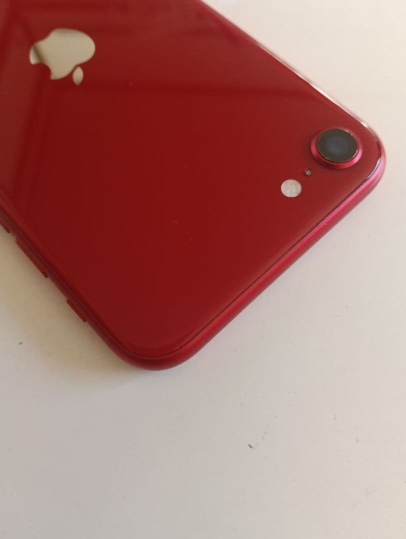 n*u様 iPhone SE (第3世代) PRODUCT(RED)