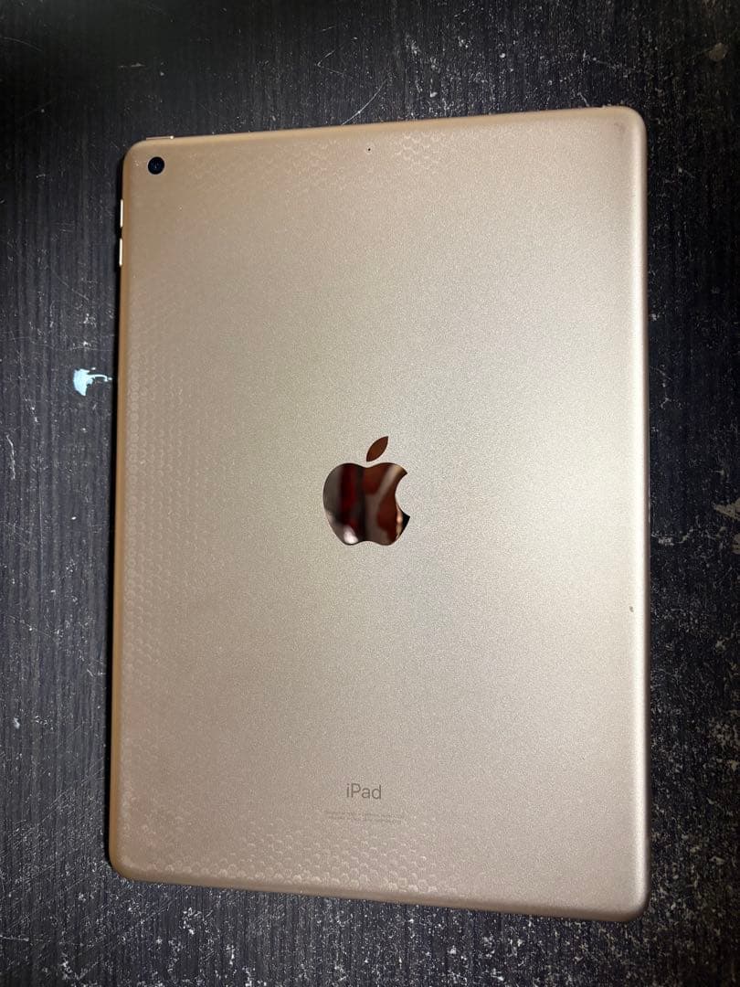 ゴールド iPad 8本体 32GB