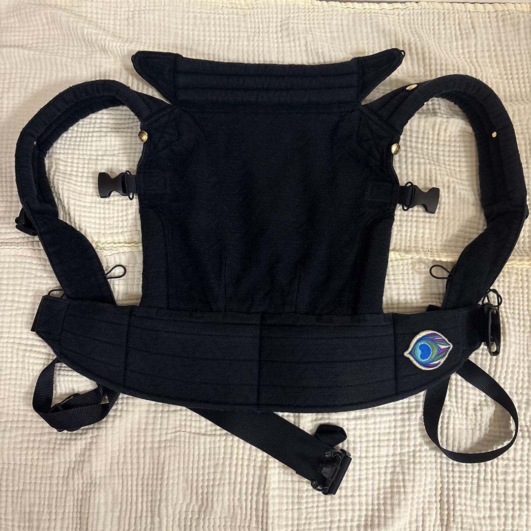 アーティポッペ　抱っこ紐　ブラック