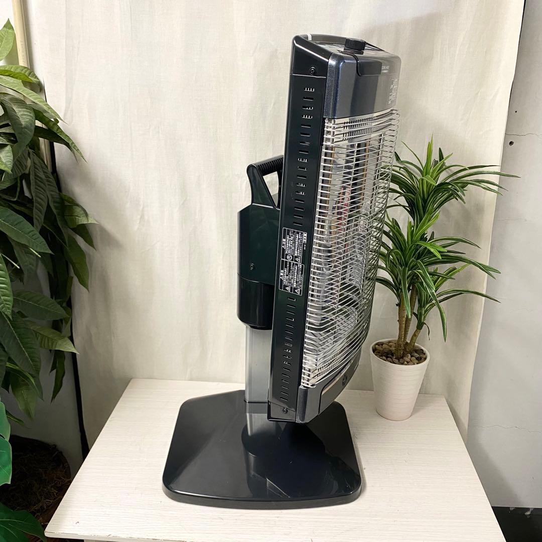 人気カラーのブラック系がカッコいい！遠赤外線であったか♪コロナ遠赤外線ストーブ