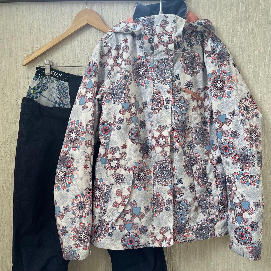 ロキシー　ROXY　レディース　スノーボードジャケット　Sサイズ　総柄上下セット