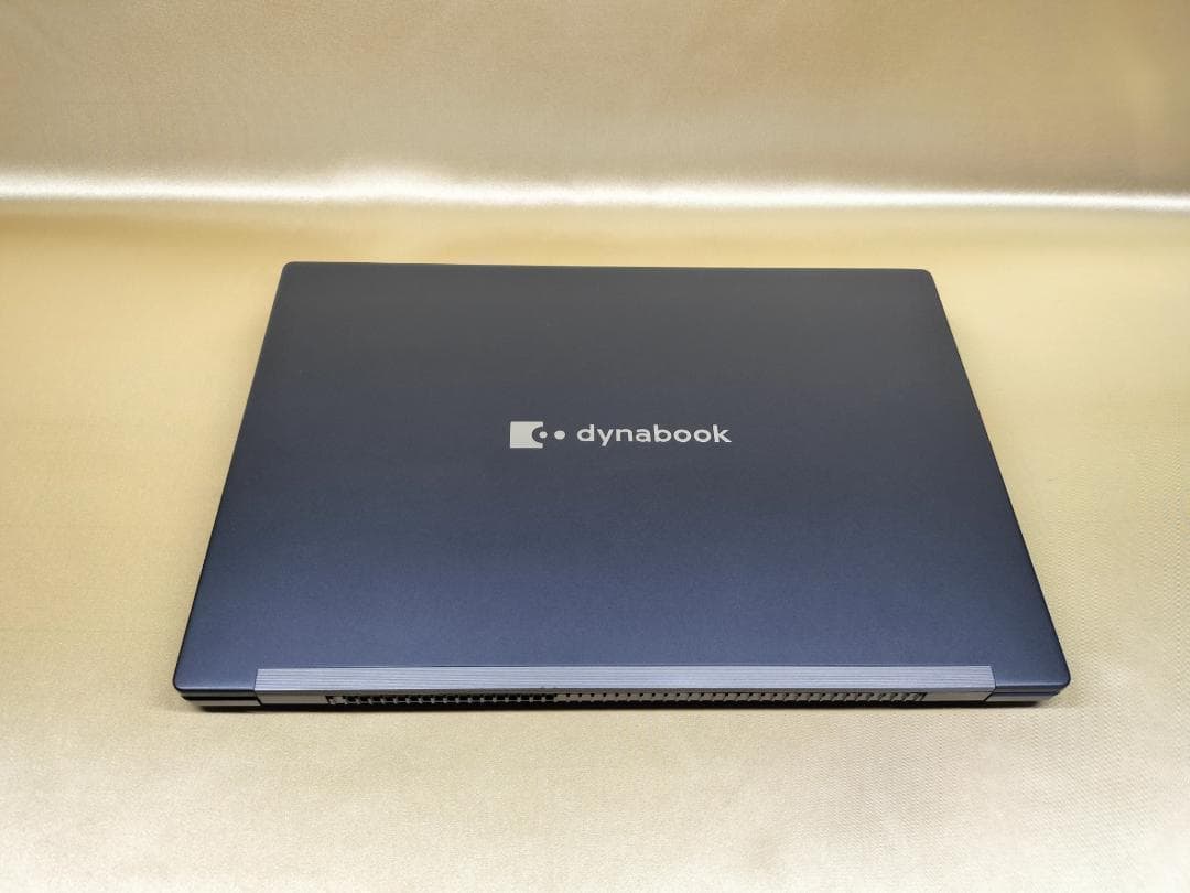 東芝　Dynabook G83/KW　高性能　2023年モデル(K-211)