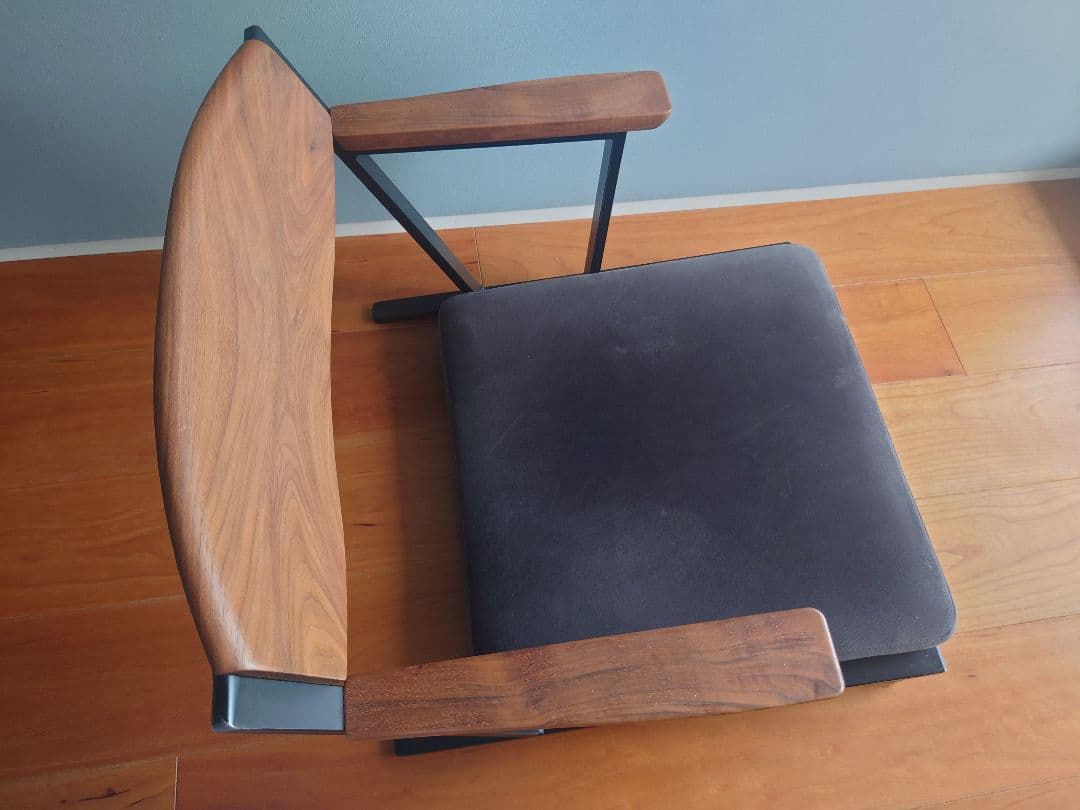 IKKE floor chair walnutイッケフロアチェア ウォールナット