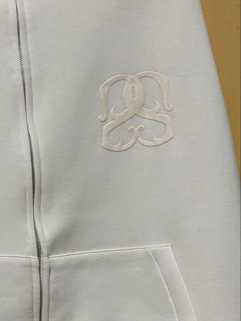 大人気Pnk スナイデル ボリュームパーカー