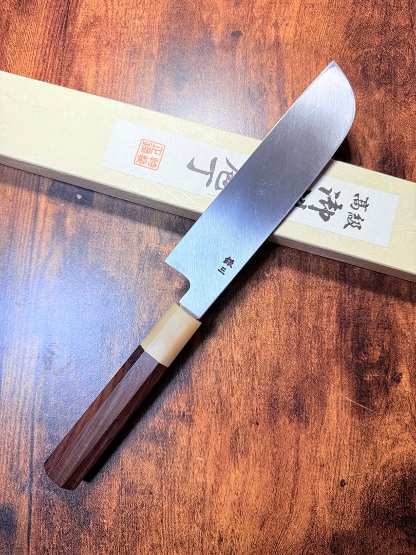 【堺打刃物】　薄刃 鎌形　包丁　銀三鋼　6寸　紫檀水牛八角柄