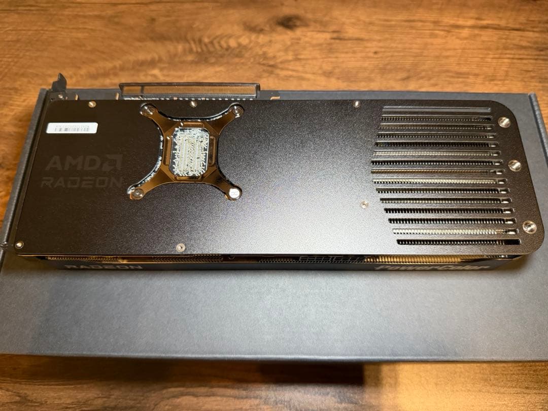 玄人志向 Radeon RX9070XT 16GB グラフィックボード