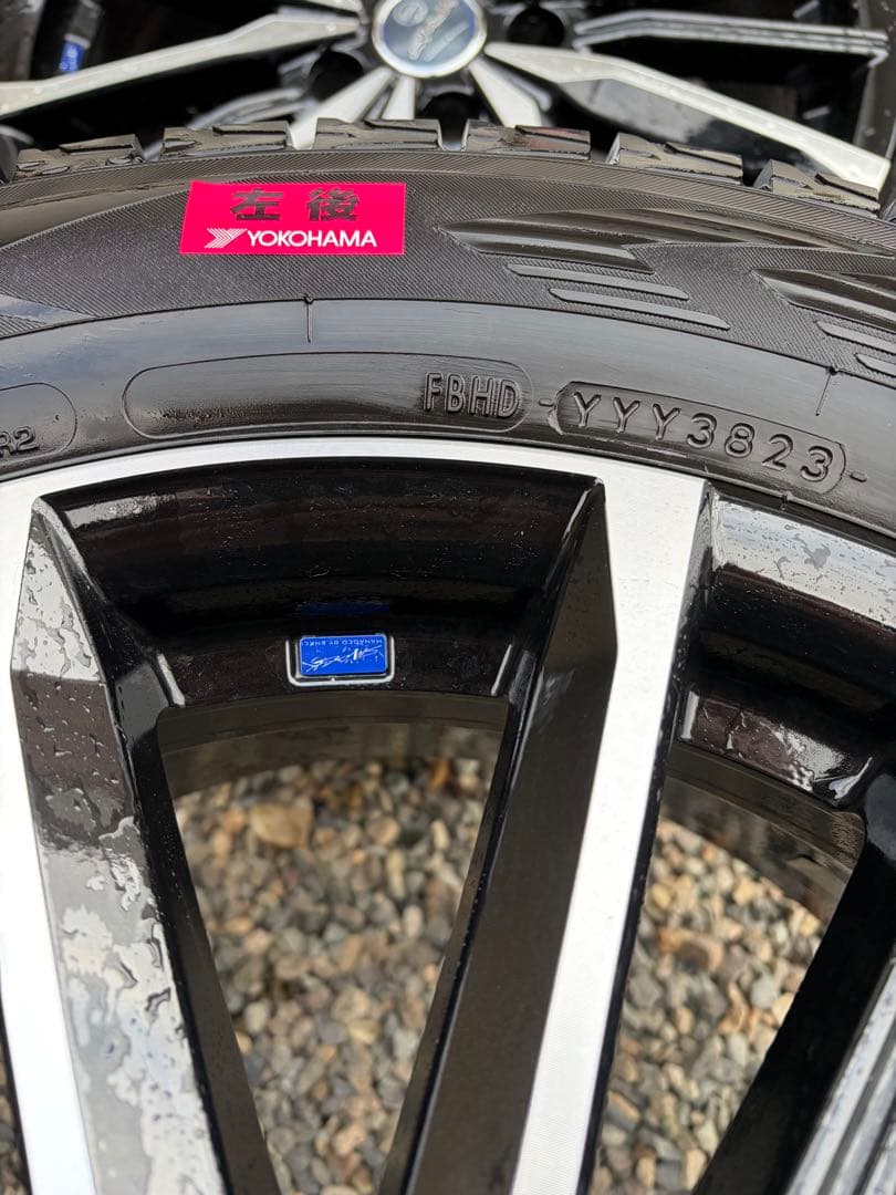 ハリアー　18インチ スタッドレスタイヤホイール付き