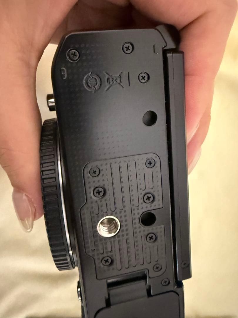ニコン　Nikon zf 純正グリップ付き