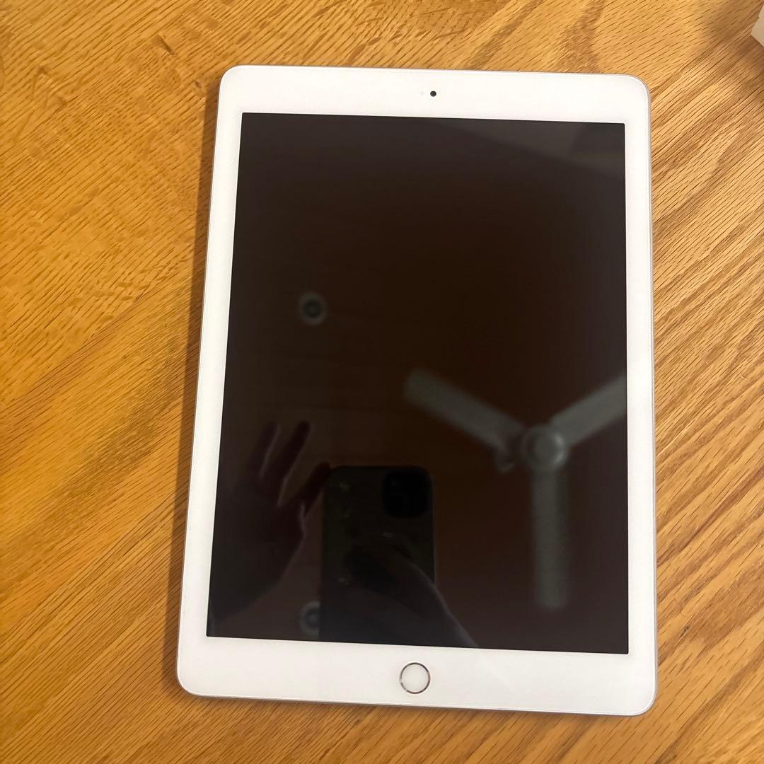 iPad 第6世代 スペースグレイ WiFi 本体 128GB