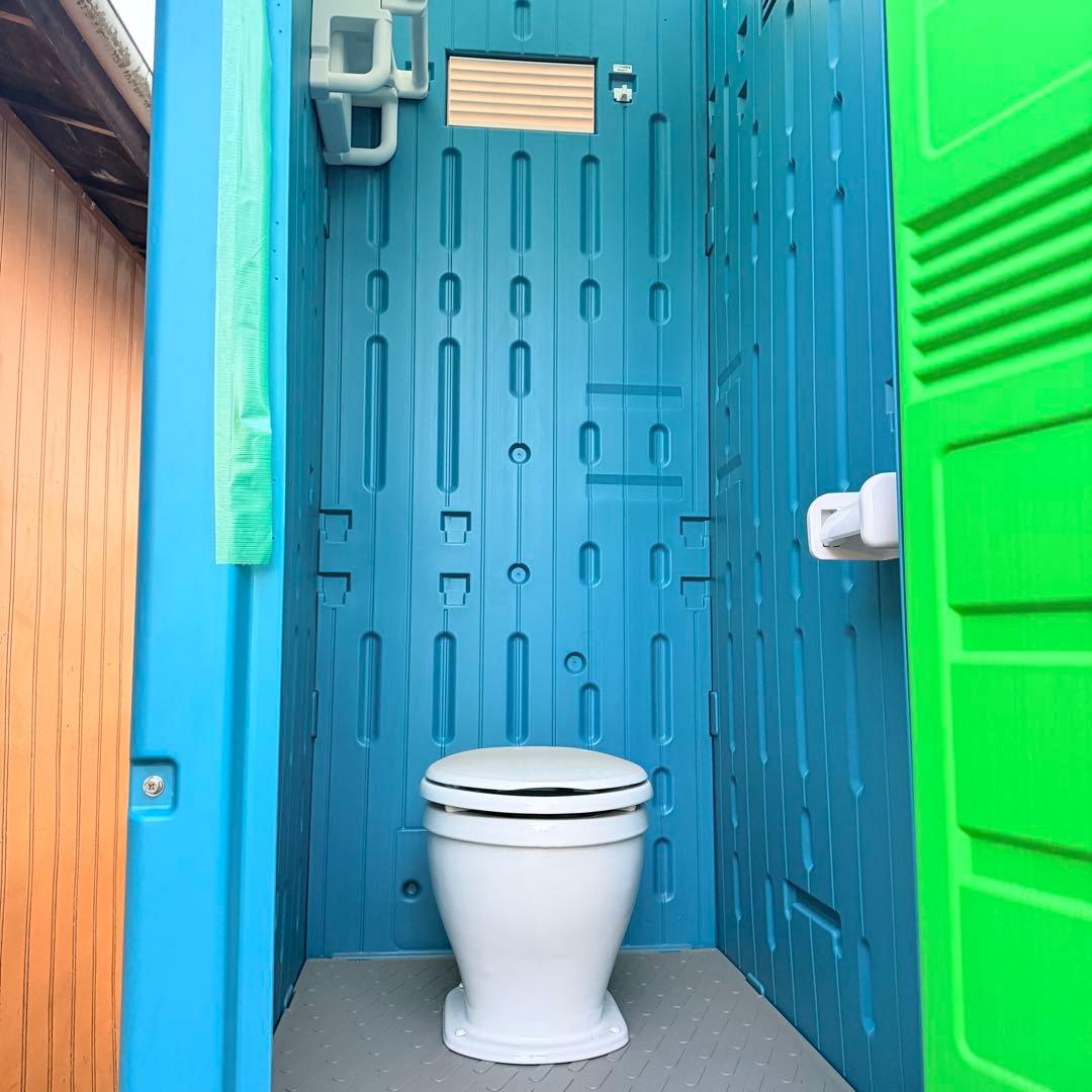 仮設トイレ（洋式・非水洗（汲取り）タイプかも）未使用、★引取のみ★ 東京都八王子