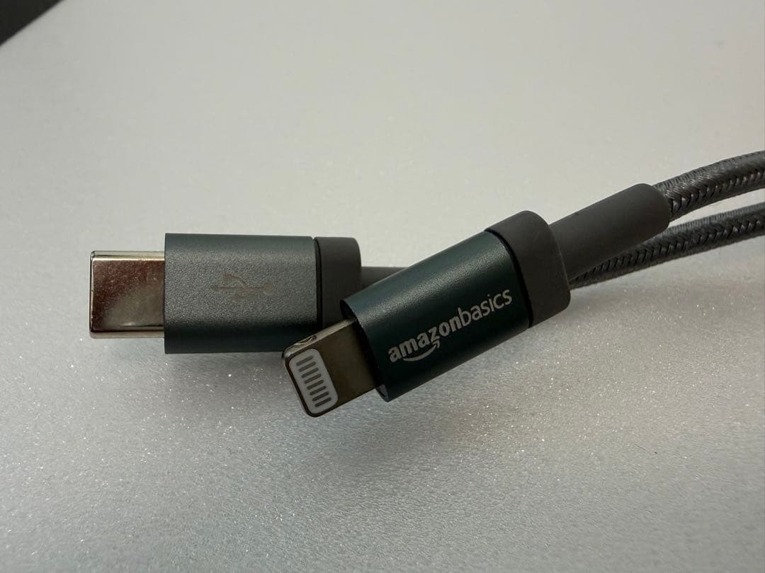 Apple iPhone XS　シルバー SIMフリー　256GB おまけ付き