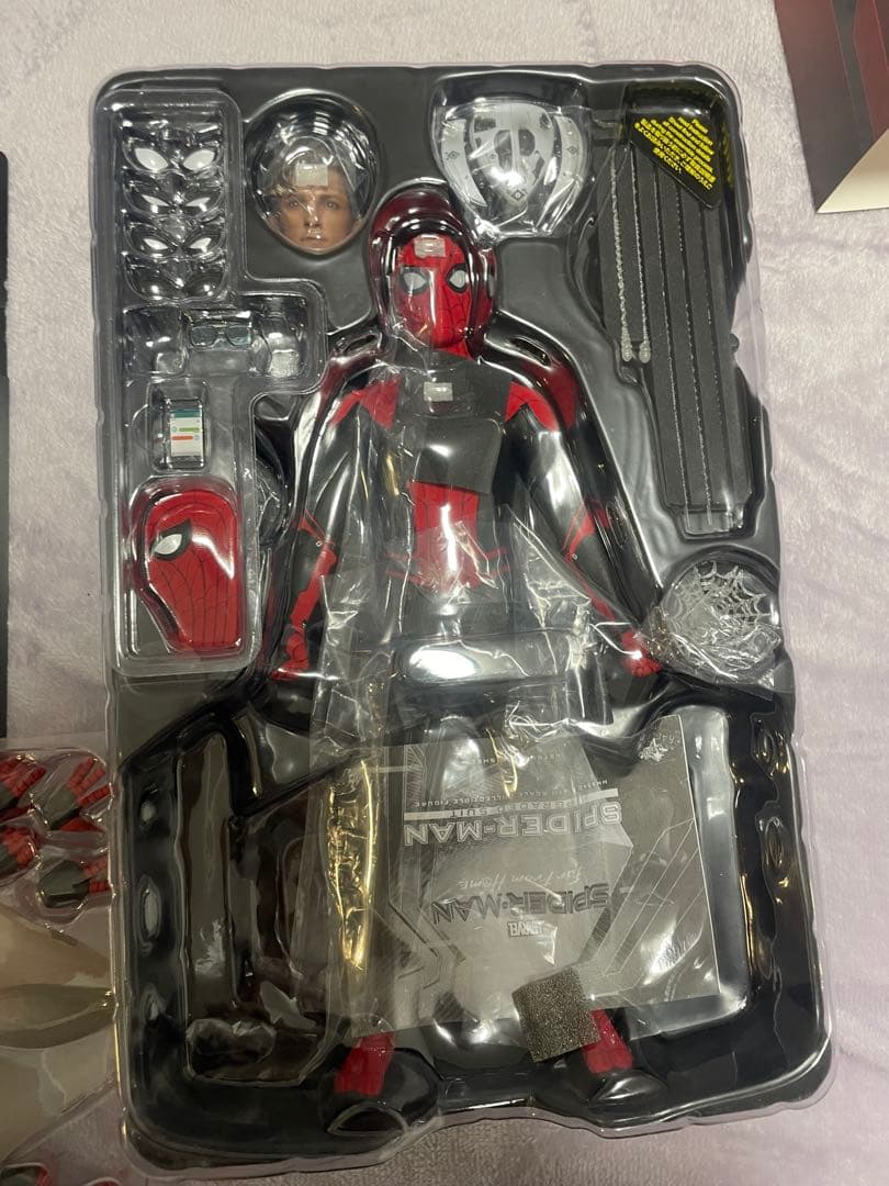スパイダーマン　アップグレードスーツ　Hot toys ムービーマスターピース