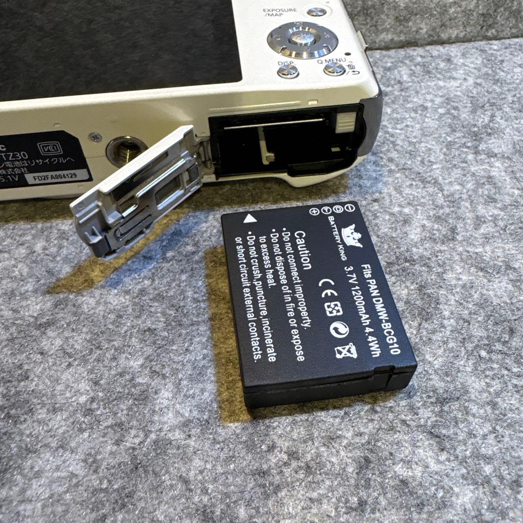 たな【美品】Panasonic LUMIX DMC-TZ30