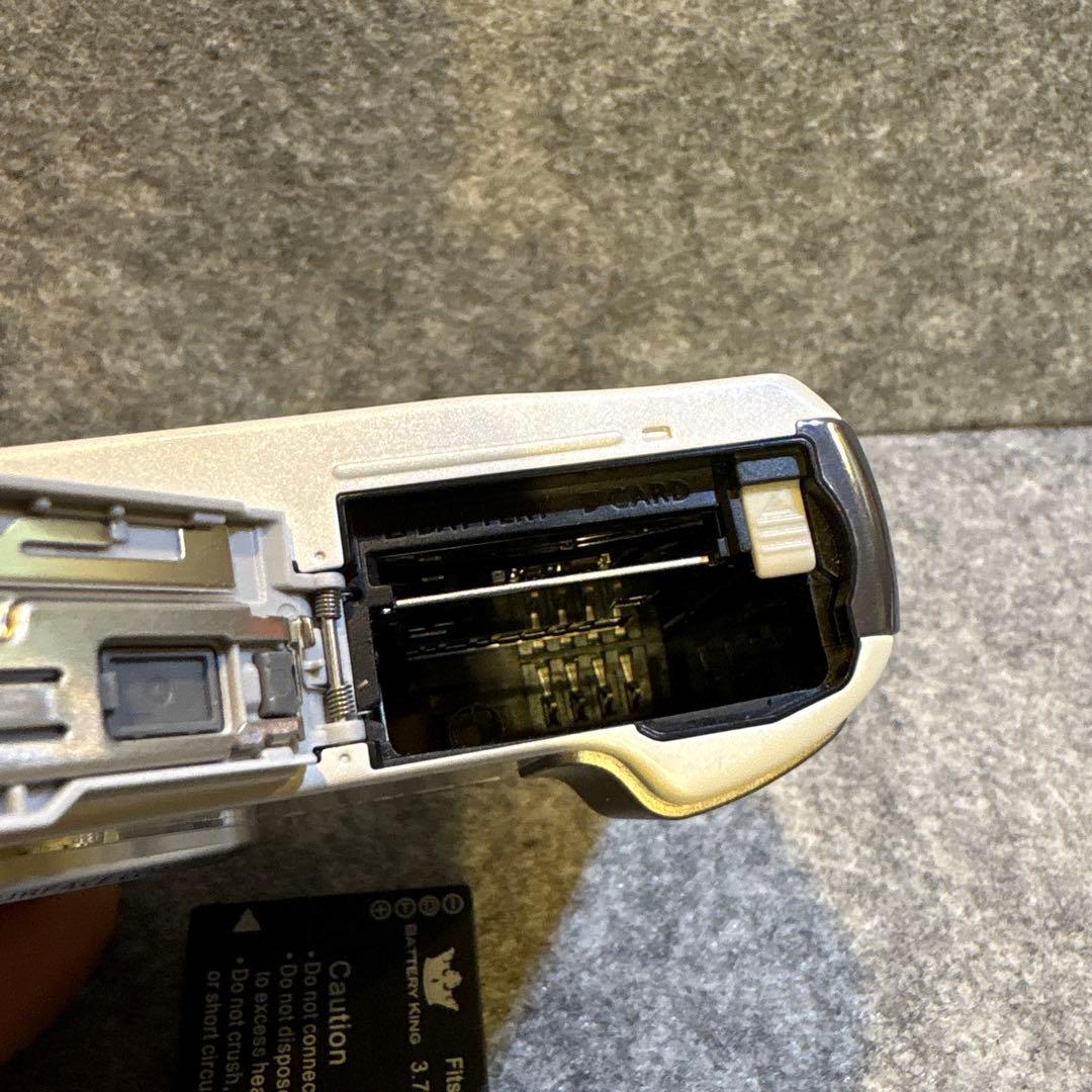 たな【美品】Panasonic LUMIX DMC-TZ30