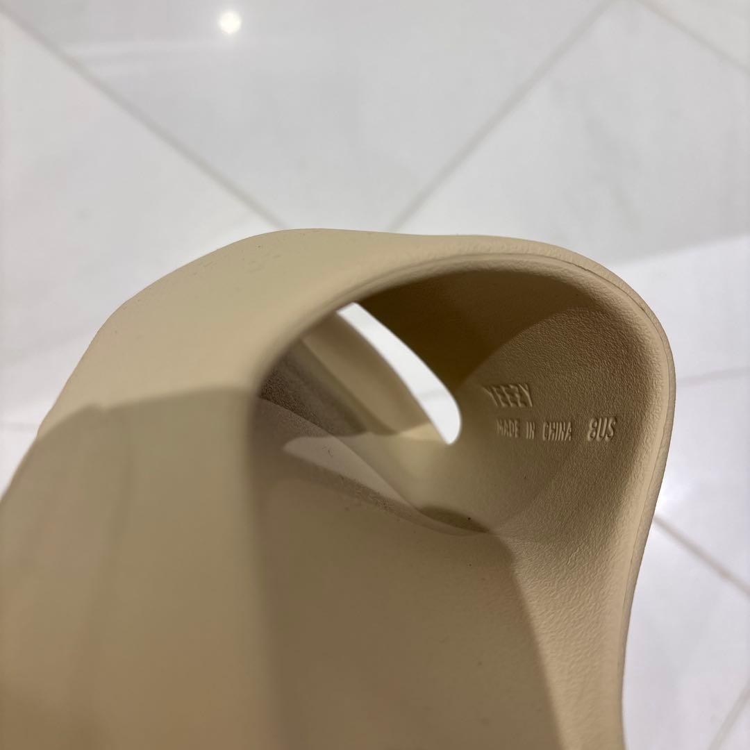 靴 adidas YZY SLIDE