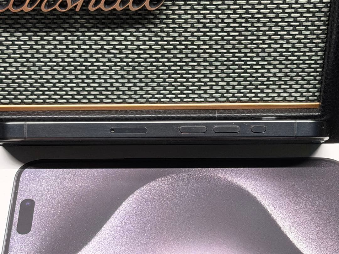 iPhone 15 Pro 128GB ブラックチタニウム バッテリー87%