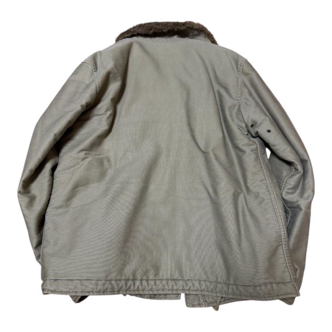 古着（USED）カーキミリタリージャケット U.S.N.