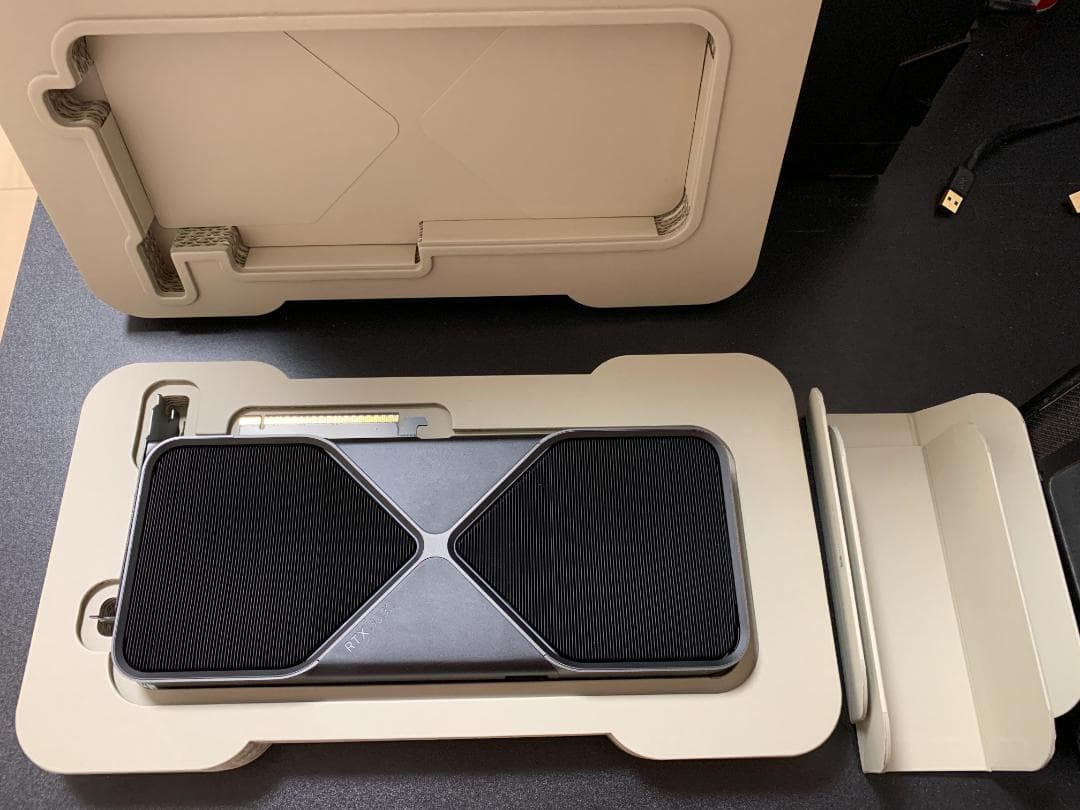 岩*田様 NVIDIA RTX 5090 Founders Editon