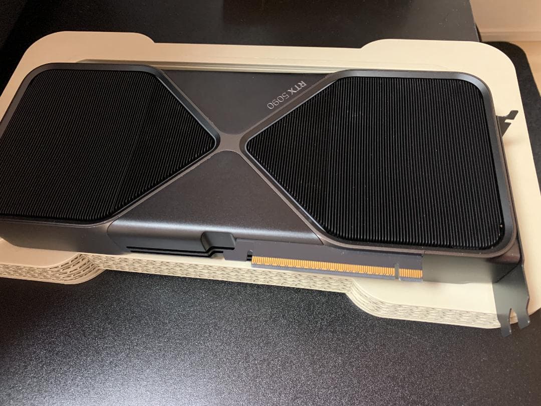 岩*田様 NVIDIA RTX 5090 Founders Editon