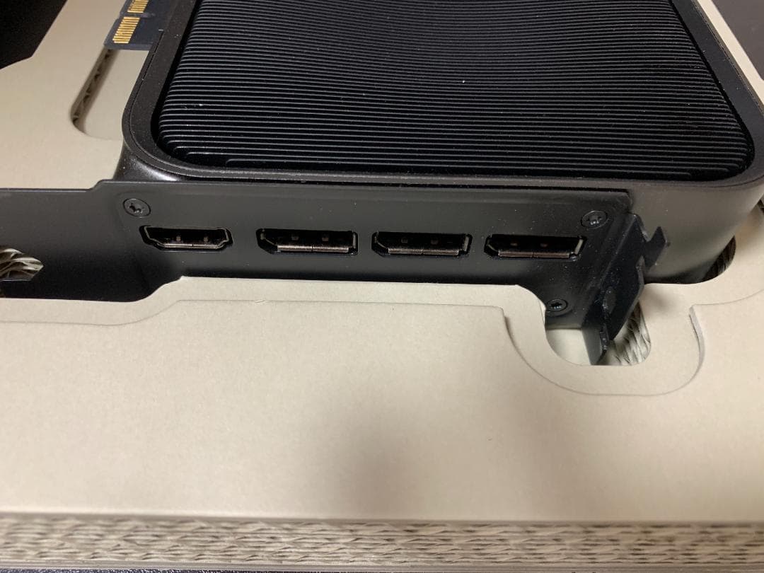 岩*田様 NVIDIA RTX 5090 Founders Editon