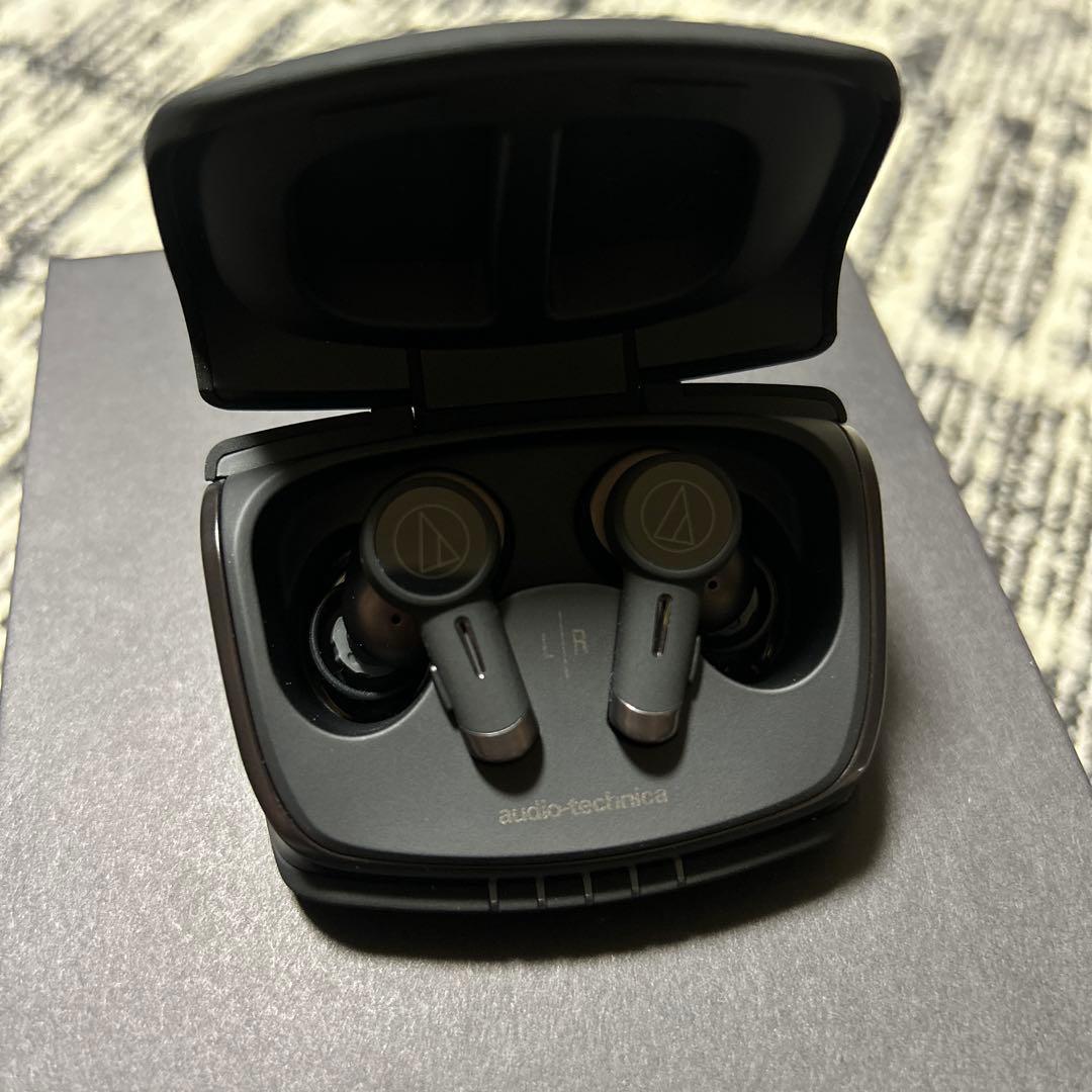 ★Audio-Technica（ATH-TWX9）★ワイヤレスイヤホン