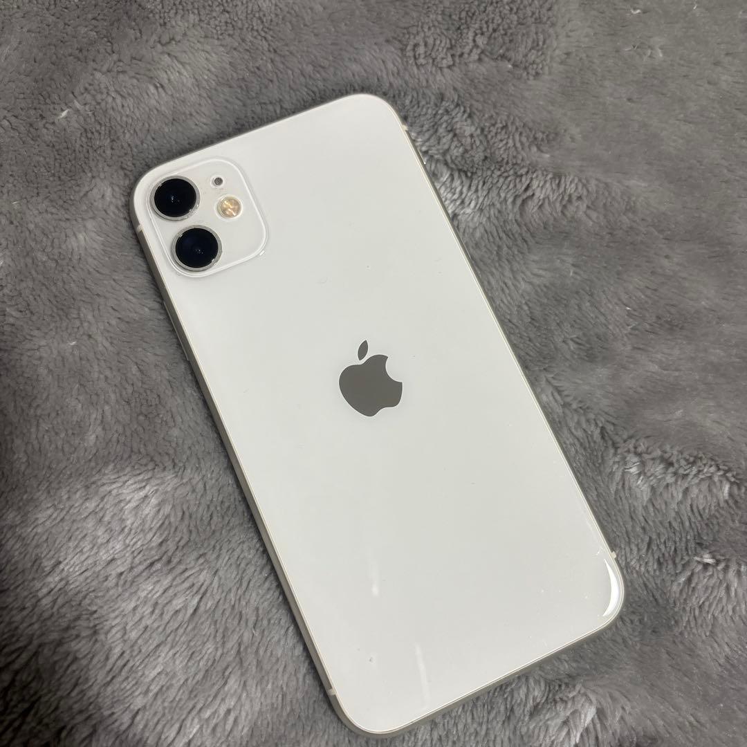 Apple iPhone 11 ホワイト SIMフリー