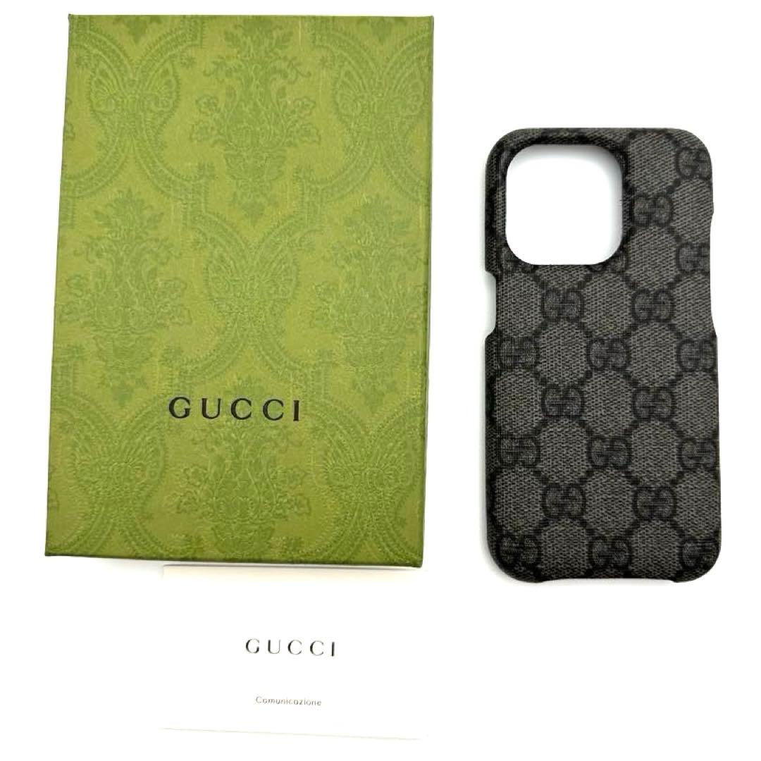 美品　GUCCI iPhone 15Pro スマホケース　GGスプリーム グレー