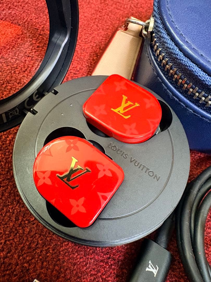 【美品】LVルイヴィトン ホライゾンワイヤレスイヤホン Bluetooth