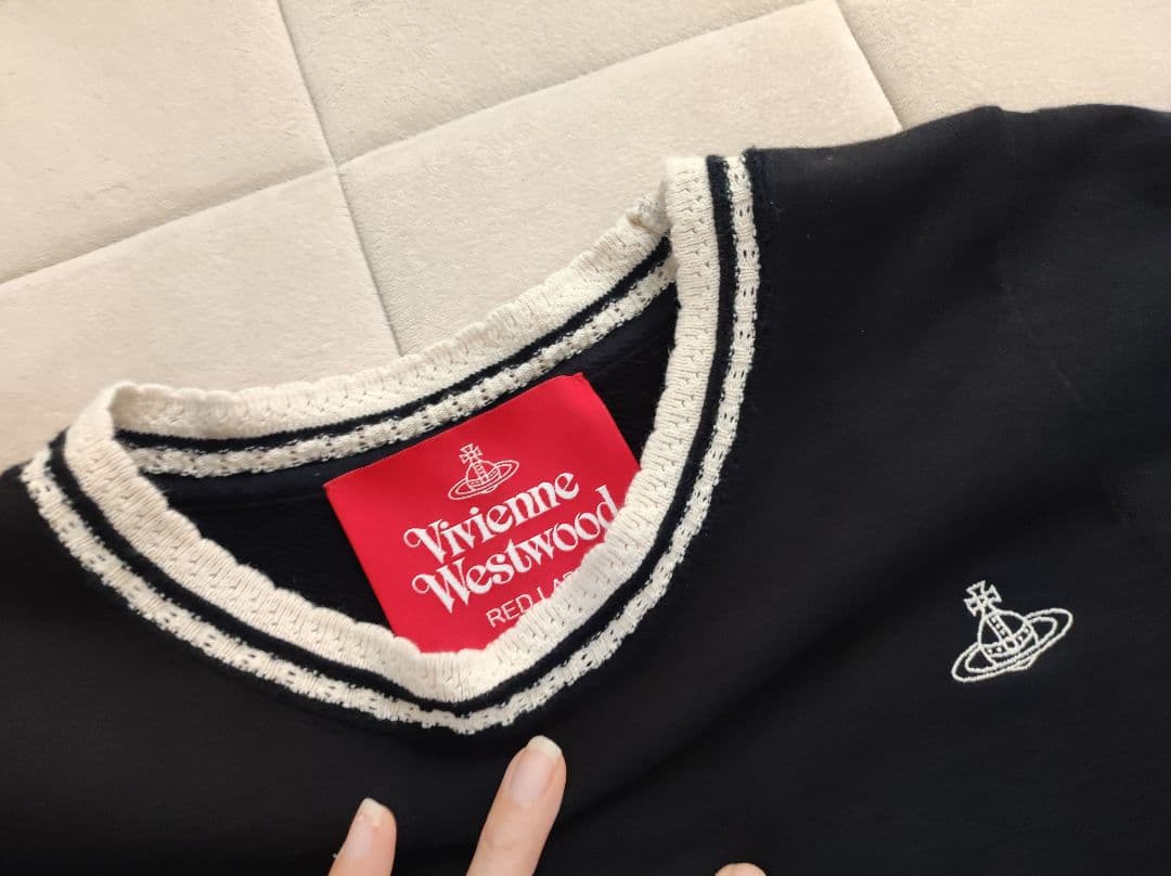 ヴィヴィアンウエストウッド オーブ刺繍リブトレーナートップス