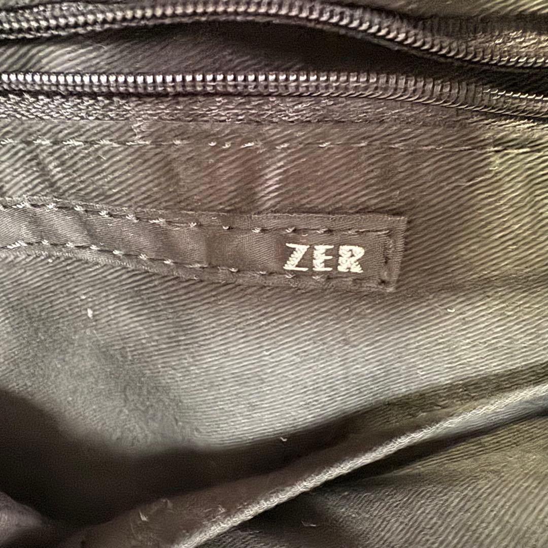 ZER 本革レザー　ショルダーバッグ 三層式