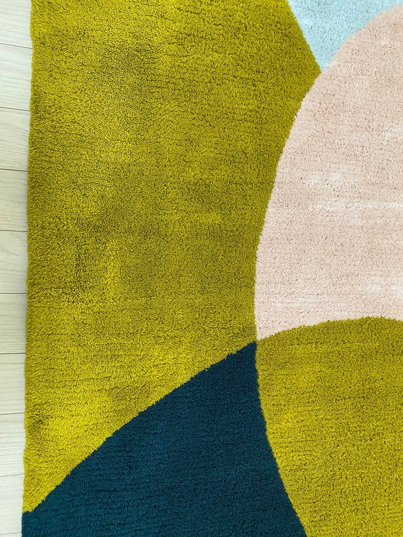 美品　unico アクリルラグ PLATTA(プラッタ) 140×200