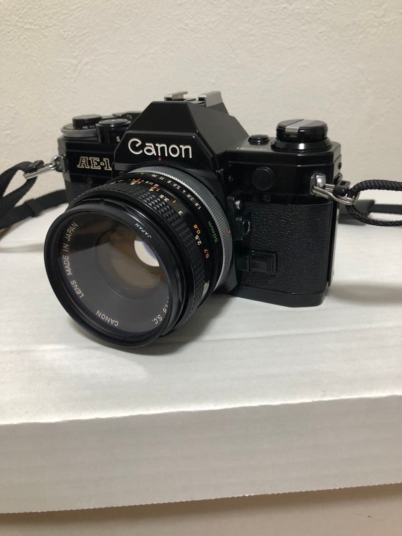 【美品中古】Canon AE-1 フィルム一眼レフカメラ　説明書カタログ付き