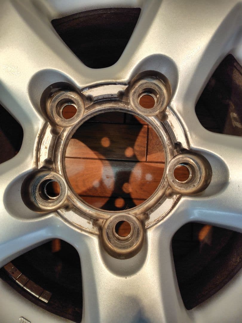 トヨタ ランクル100 純正ホイール