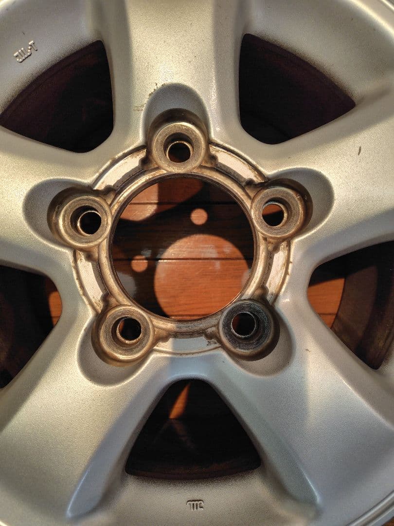 トヨタ ランクル100 純正ホイール