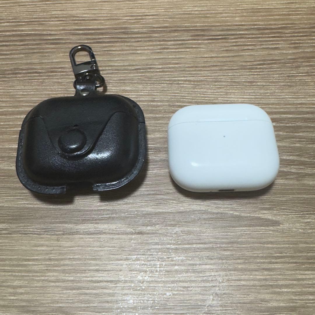 AirPods本体 第3世代　ワイヤレス充電ケース付き