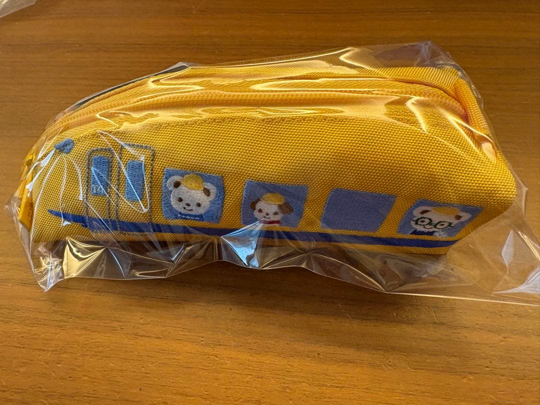 ☆新品タグ付き☆familiar×JR東海　コラボ　ドクターイエロー　ペンケース