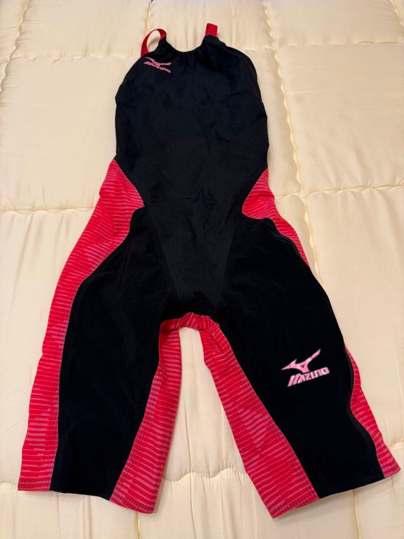 新品未使用　ミズノ　高速水着　競泳水着　GX SONIC Ⅲ MR L
