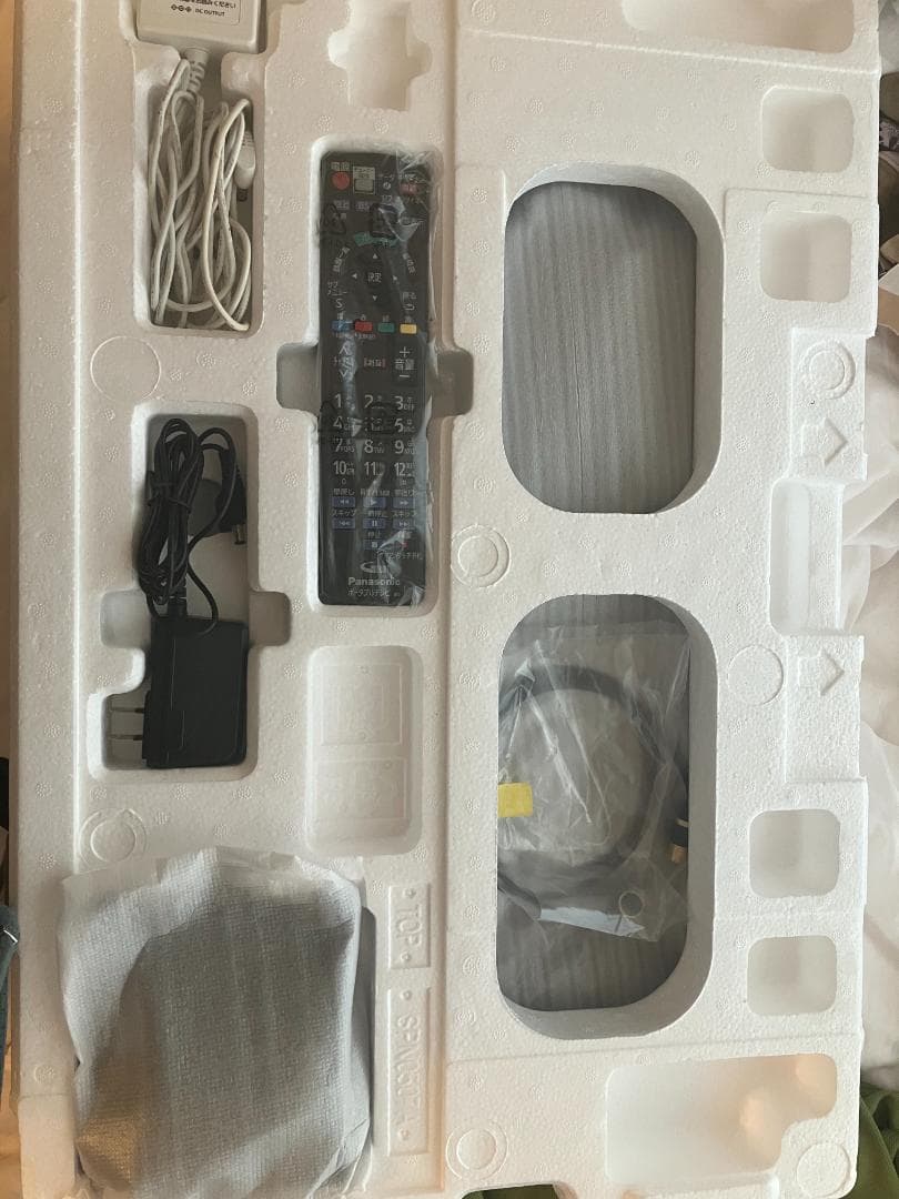 Panasonic VIERA 24インチ UN-24F6-K