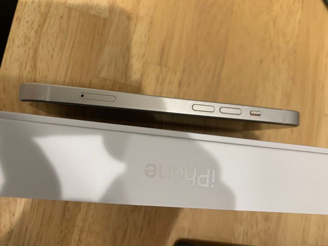 【12/21限定値下】Apple iPhone 14 ホワイト 本体　128GB